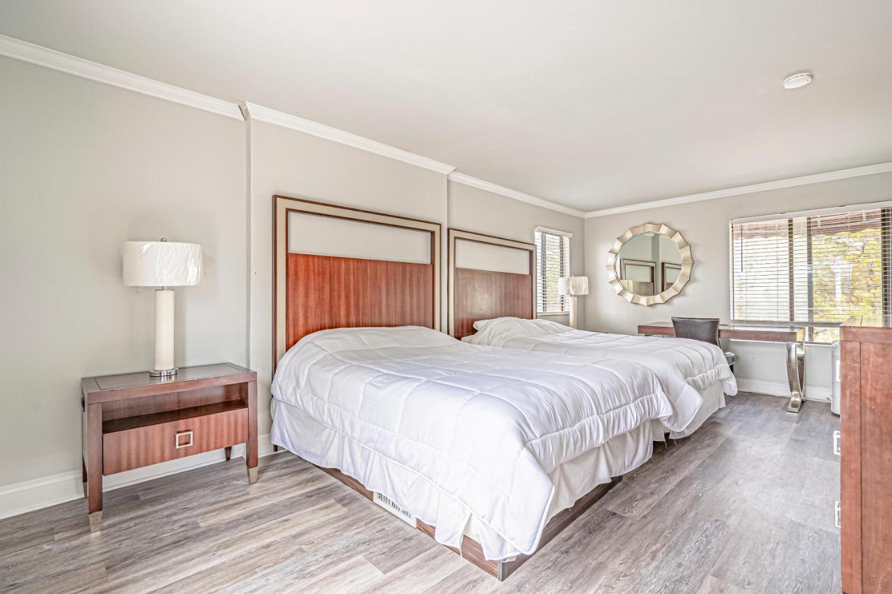 Serendipity Bed & Breakfast Миртъл Бийч Екстериор снимка