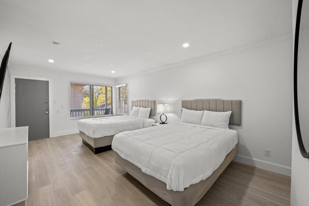 Serendipity Bed & Breakfast Миртъл Бийч Екстериор снимка